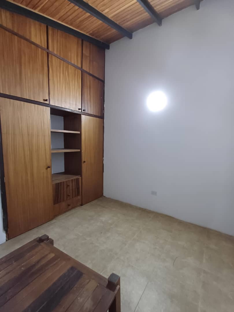 Splendid Family House-  Casa en Urb. Valle de Oro